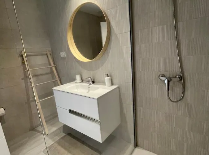 Guiri Casilla De Costa *